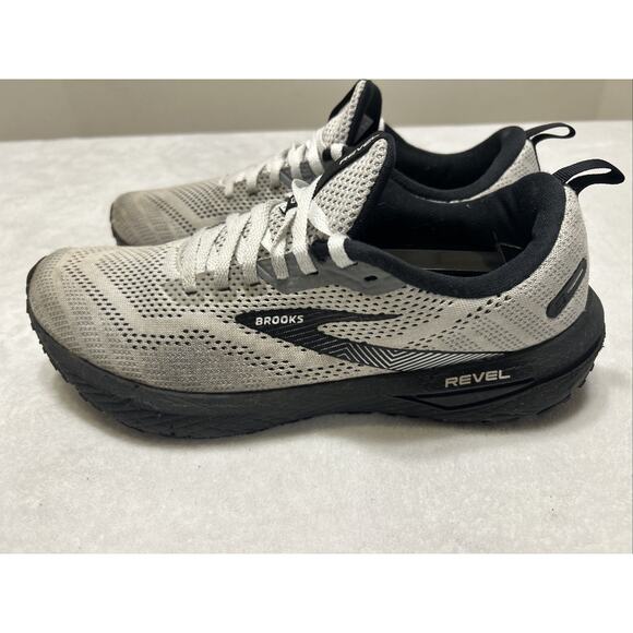 Brooks Women’s Size 11 B Revel 6 1203861B121 White Running Shoes Sneakers - Picture 4 of 9